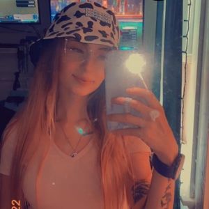 Meet your Posher, Lexi